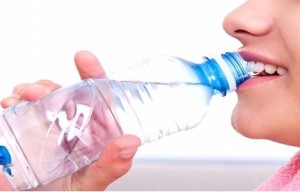 Beber água ajuda emagrecer